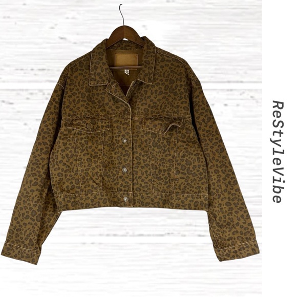 American Eagle Outfitters Jackets & Blazers - AMERICAN EAGLE Women’s Size XXL Denim Jean Jacket Coat Leopard Print Trucker